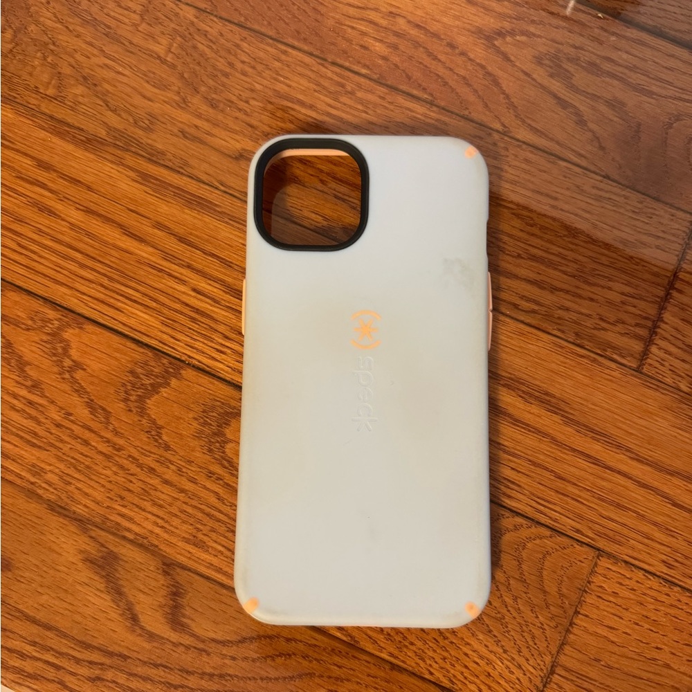 iPhone speck case
